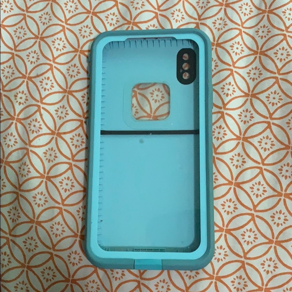 Life proof FRĒ case for iPhone X